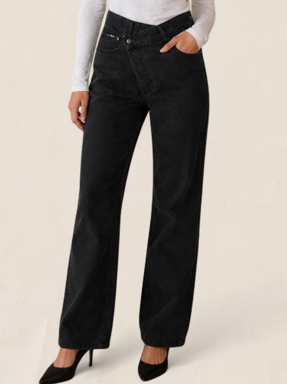 Insane Gene Black Weekend Crossover Hi-Rise Straight Jeans Size 29